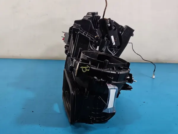 Mercedes lämmitysydin OEM 116456-380 W246 image 10