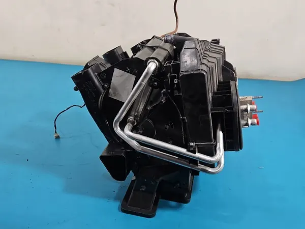 Mercedes lämmitysydin OEM 116456-380 W246 image 8