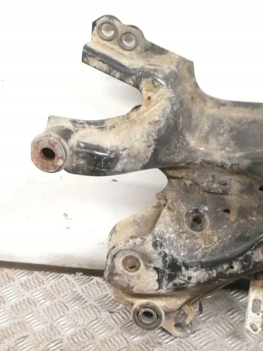 Toyota OE Etujouset OEM ARA166110 - Käytetty image 3