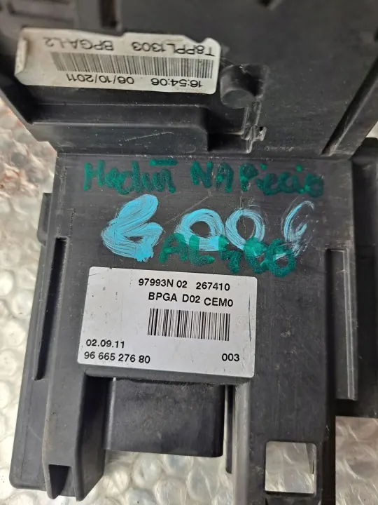Módulo de voltaje usado OEM 28236841 para Peugeot Citroen image 3