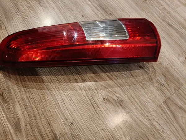 Luz trasera izquierda VOLVO V70 II 9154493ECE image 2