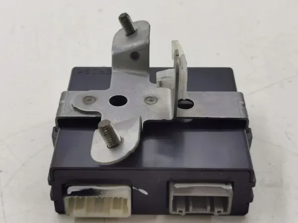 Module frein à main Toyota C-HR 2017 OEM 8905010010 image 5