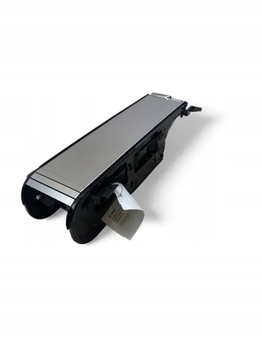 Volvo XC90 Bekerhouder OEM 31389958 Dashboard image 7