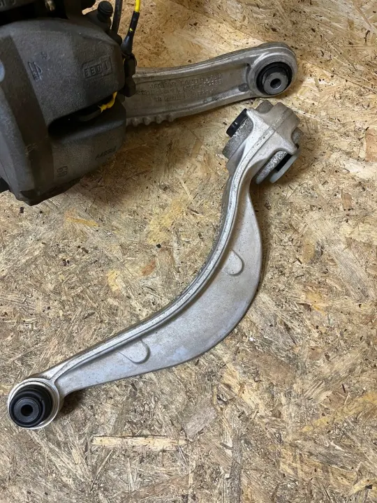 Braço de suspensão dianteiro esquerdo OEM HK83-3K186-BC image 8