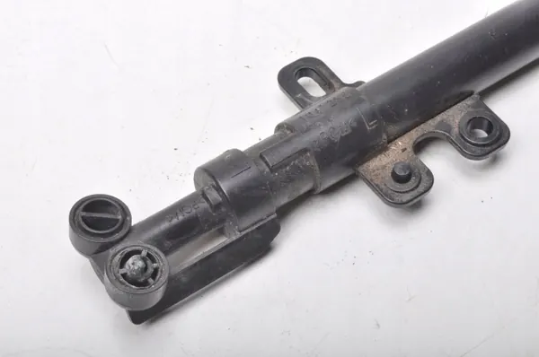 Volvo V90 II S90 II strålkastartvättpump vänster OEM 235465 image 4