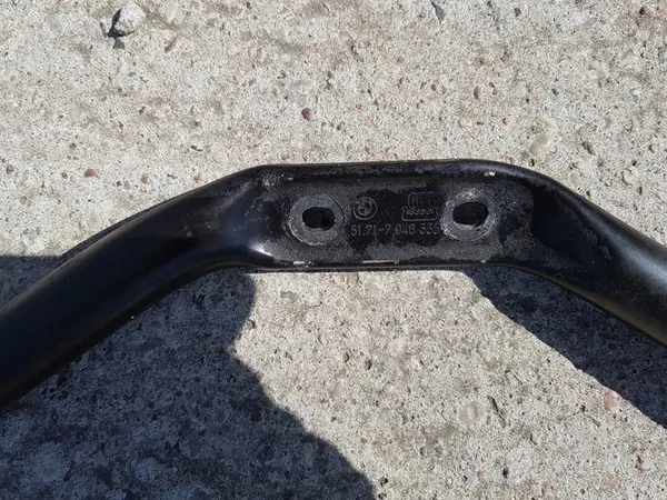 Barre de renfort supérieure BMW E60 E61 OE 7046555 image 5
