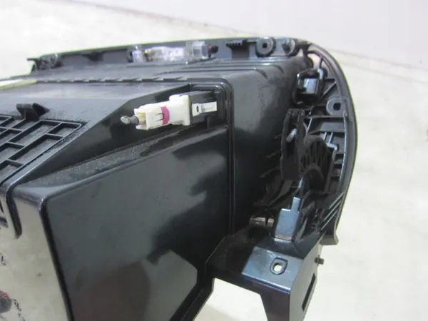 Luveta passageiro BMW X3/X4 OEM 51166839000 image 9
