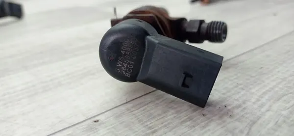 FORD FIESTA MK6 VI V 1.4 HDI Injektor 9645988580 image 8