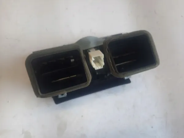 BMW 7 F01 F02 F03 F04 2014 Rear Air Vent Grille image 2