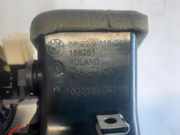 BMW 7 F01 F02 F03 F04 2014 Rear Air Vent Grille image 5