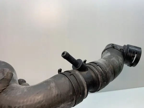 Kühlmittelschlauch SKODA FABIA II VW POLO 6Q0122101CD image 3