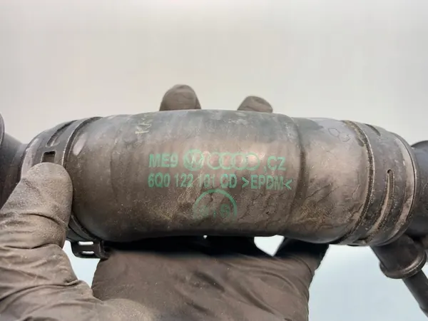 Kühlmittelschlauch SKODA FABIA II VW POLO 6Q0122101CD image 7