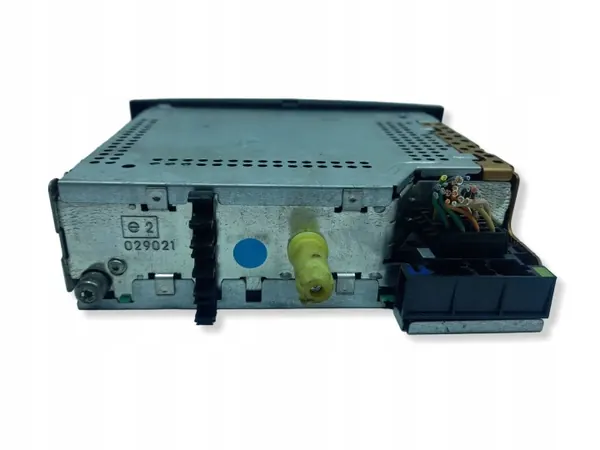 Radio CD Renault OEM 8200300858 pour Scenic II image 4