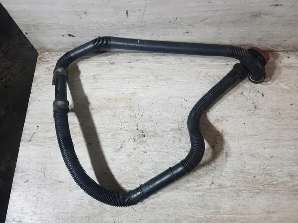 DAF OE Oljefyllningsrör OEM 1813207 XF 106 image 2