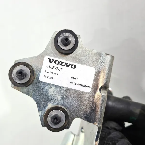 VOLVO Vattenpump XC60 XC90 V60 S60 MILD HYBRID image 2