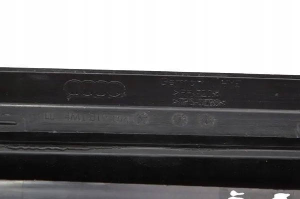 Audi Q7 oikea puoli tuuletusritilä OEM 4M1819154 image 4