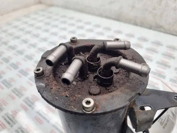 Polttoainesuodatin kotelo OEM 3C0127399E VW Passat CC image 8