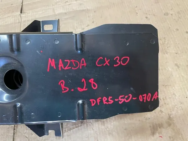 Framstötfångarbalk Mazda CX-30 image 4