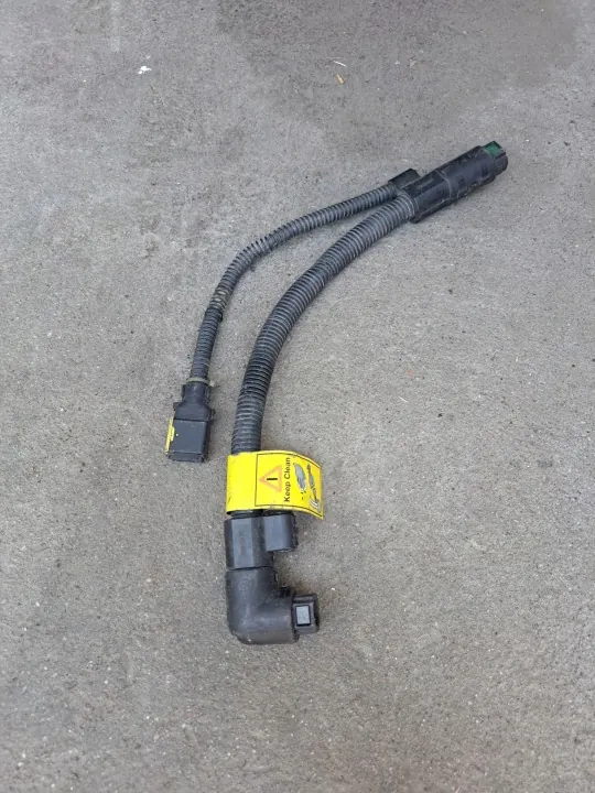 Conduto Aquecedor AdBlue OEM 21245389 - Usado image 2