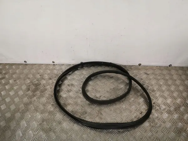 Junta de maletero FBZ7668 OEM para Infiniti Q50 - Usado image 2