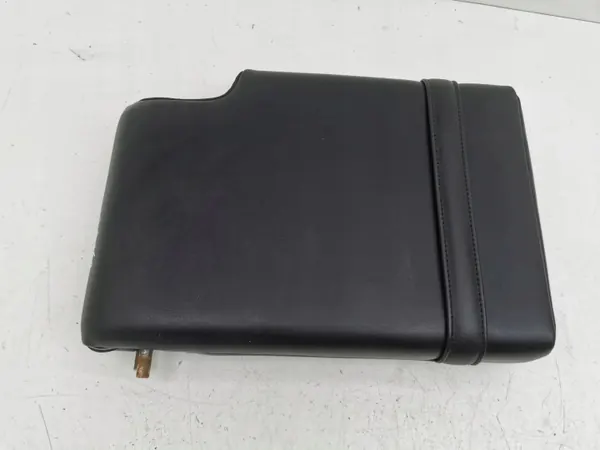 Jeep Cherokee 2015 Bakre armstöd OEM AMD138651 image 7