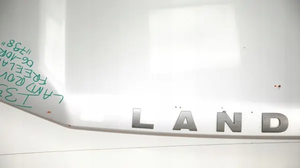 Moottorikansi Land Rover Freelander II OEM 360151436 image 5