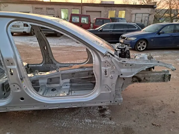 FRONTRIGHTLEGS Rechter Langsligger Jaguar XF 2016 image 6