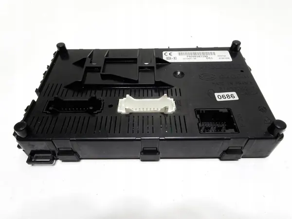 RENAULT CLIO II - MODUŁ UCH P8200387290 image 2