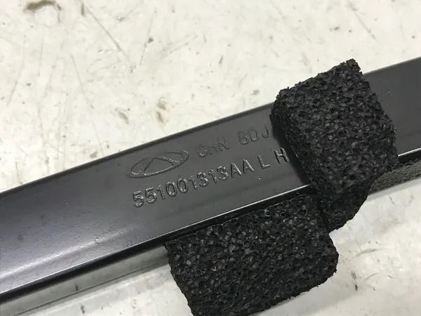 CHERY OMODA 5 C5 2025 Guia de janela traseira esquerda image 6