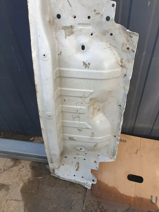 TESLA 3 III Reforço de Para-choque Traseiro 1077958-S0-A image 5