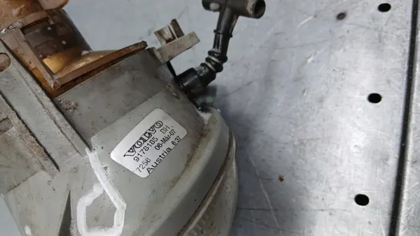 VOLVO S60 00-10 FAROL HALÓGENO DIREITO image 4