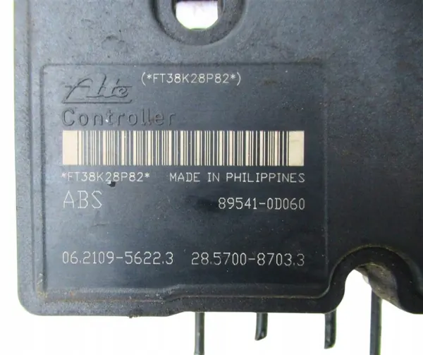 Pompe ABS OEM 44510-0D0110 pour Toyota Yaris II image 3