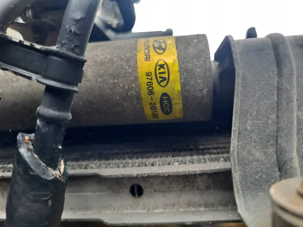 Paraurti anteriore Hyundai Santa Fe 2008 image 8