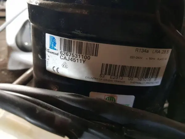 Pièce refroidissement VW OEM 6267531100 Transporter V T5 image 4