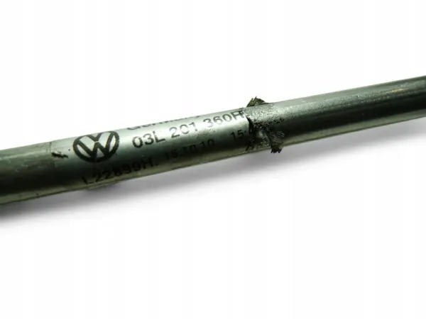 VW Cabriolet-katon vesisäiliöputki OEM 03L201360R image 3