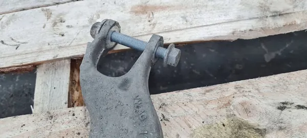 A6 C8 4K Iskunvaimentimen Kiinnike Vasemmalla Edessä 4M0413037L image 10