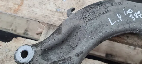 A6 C8 4K Iskunvaimentimen Kiinnike Vasemmalla Edessä 4M0413037L image 5