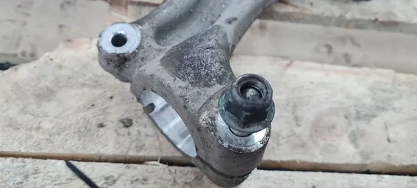 A6 C8 4K Iskunvaimentimen Kiinnike Vasemmalla Edessä 4M0413037L image 6