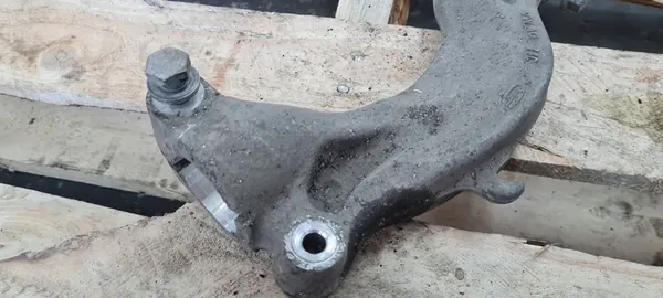 A6 C8 4K Iskunvaimentimen Kiinnike Vasemmalla Edessä 4M0413037L image 8