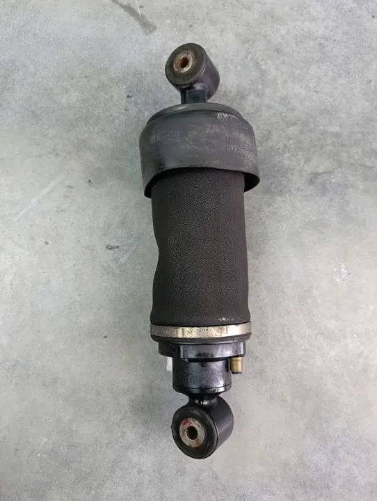 Amortisseur de cabine MAN TGX TGS 3 TG3 OEM image 2