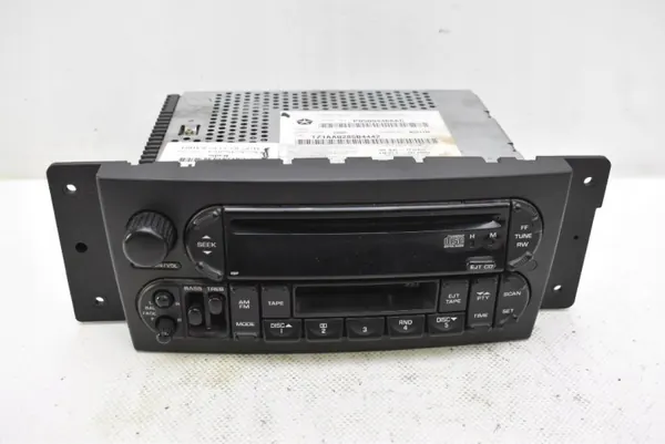 Radio CD Cassette OEM P05094468AC pour Chrysler Pacifica image 2