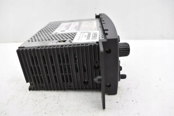Radio CD Cassette OEM P05094468AC pour Chrysler Pacifica image 6