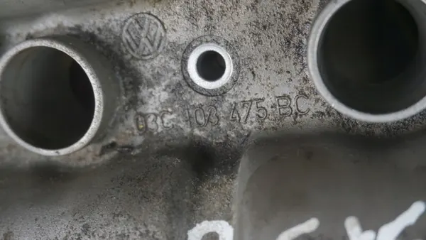 Tapa de válvulas OEM 03C103475BC para 1.4 TSI image 3