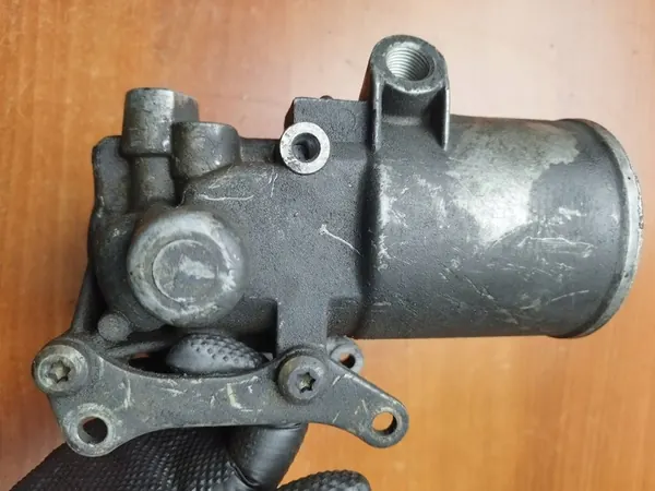 Bomba de direção assistida Mercedes E W124 image 3