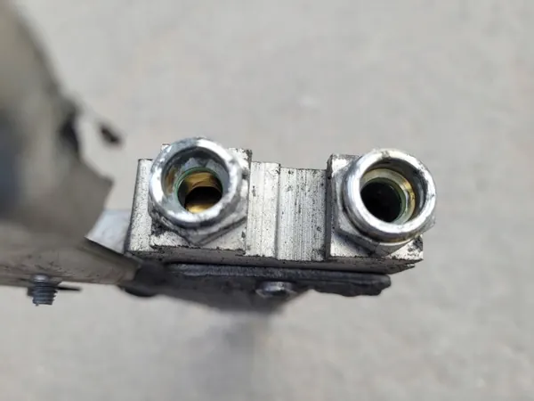 Arrefecedor óleo caixa Mercedes OEM A0005010765 image 3