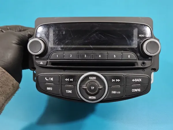 Radio de fábrica OEM 39012675 para Opel Corsa E image 3