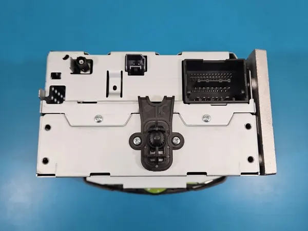 Radio de fábrica OEM 39012675 para Opel Corsa E image 7