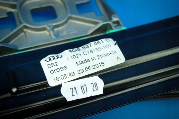 OEM 4G8837461C Régulateur de vitre avant Audi A7 image 10