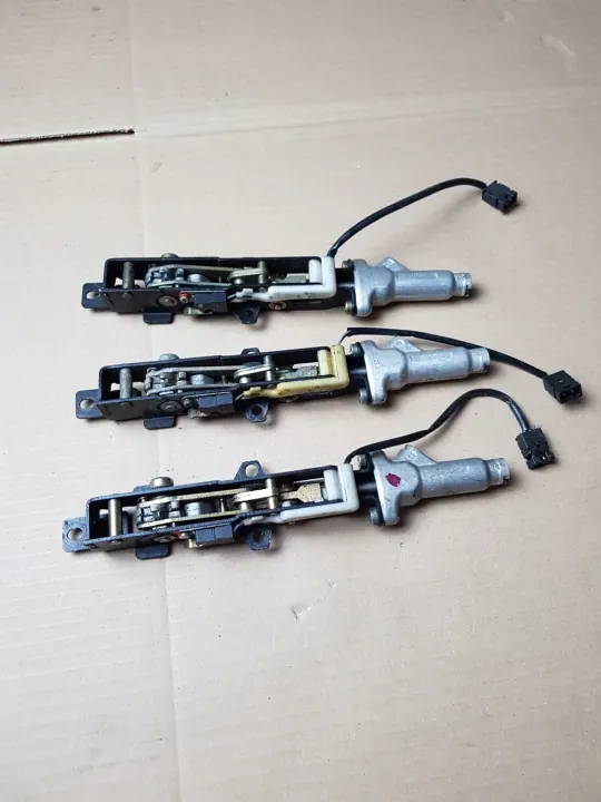 Mercedes W124 Cabrio dakactuator OEM 1247700426 image 2