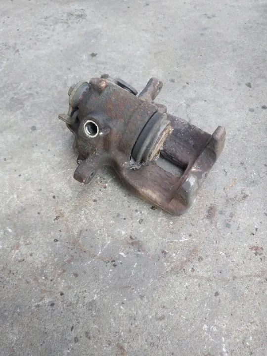 Oikea takajarrusatula Audi A4 B6 B7 Seat EXEO 8E0615424H image 4